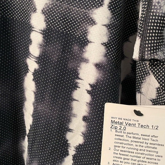 lululemon athletica Black and White Men's Hoodie - Picture 4 of 5